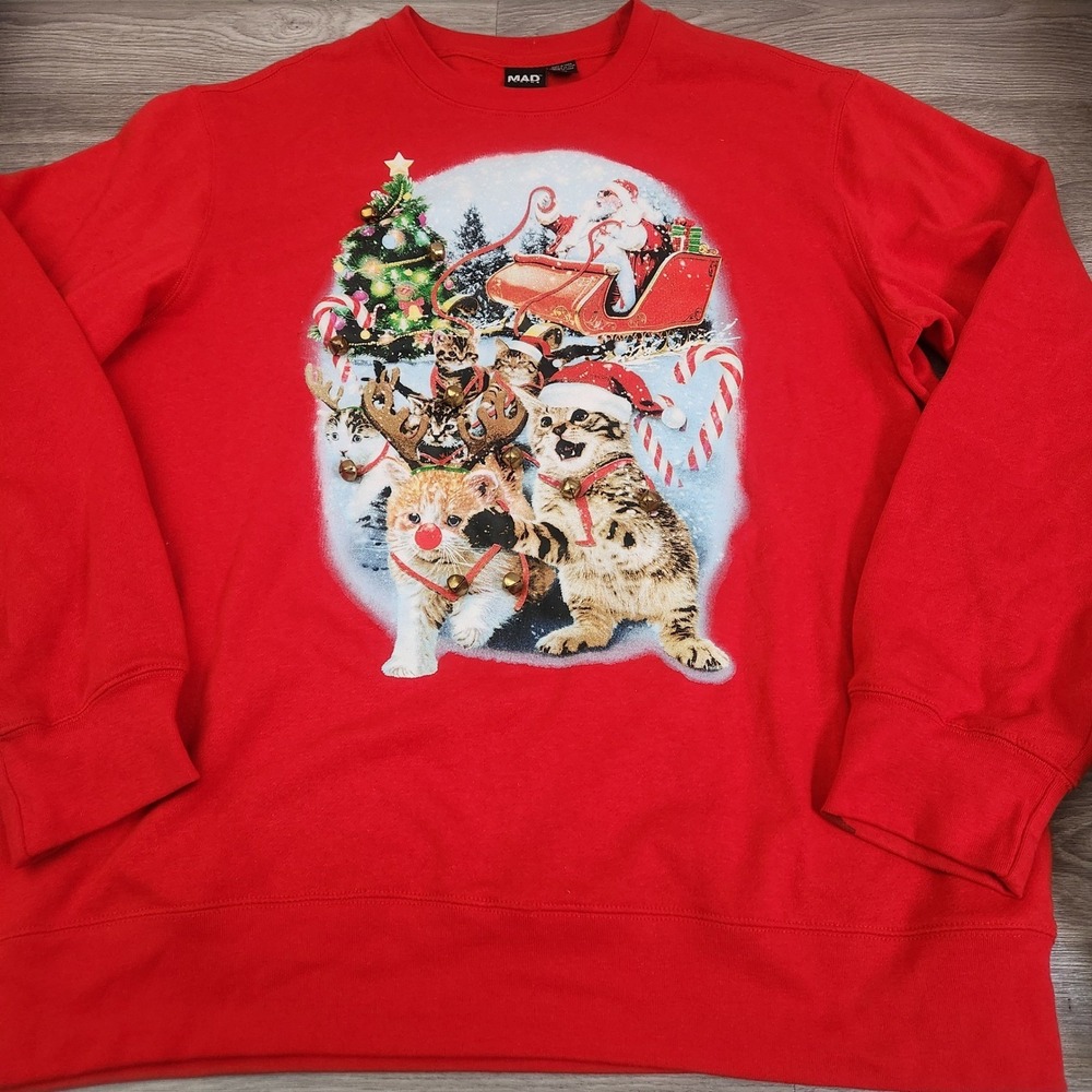 MAD Engine Red Sweatshirt Size XL Christmas Kittens Cat  Santa Holidays‎ Bells